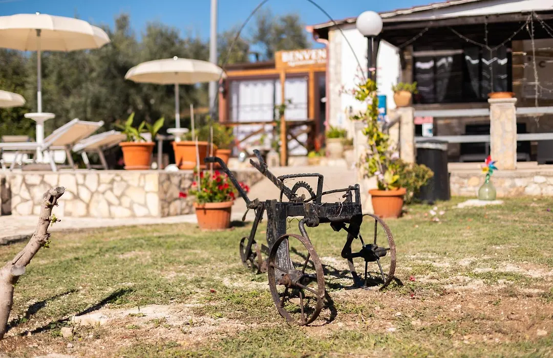 Agriturismo Azzarone-1