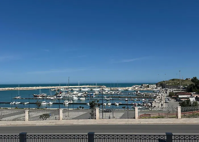 Casa Roberta With Balcony And Sea View